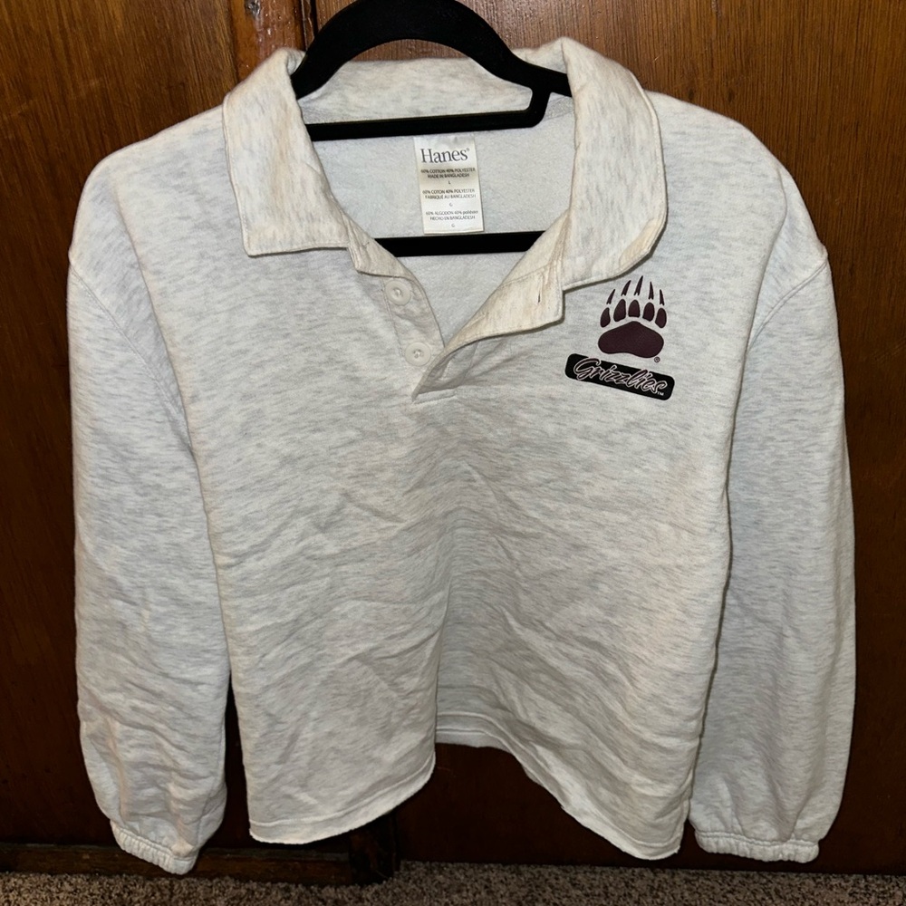 Grizzlies large sweater